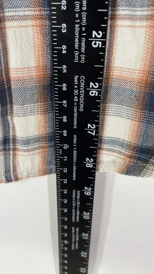 Horny Toad Hombre Abotonado Manga Larga Cuadros Multicolor Talla Mediana. Foto 2 de 4