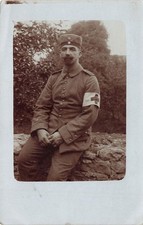 Foto 1.WK deutscher Soldat Schulterklappe 12 Sanitäter Rot-Kreuz Armbinde