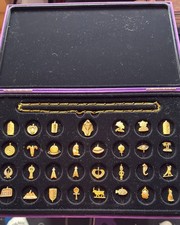 TUTHANKAMUN SET AUS KETTE UND CHARMS HALSKETTE SILBER 925 VERGOLDET - 32 TEILE