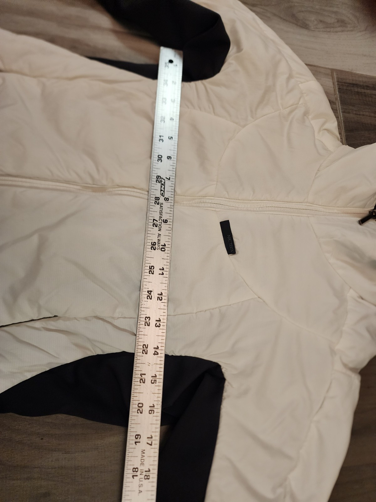 ARC'TERYX Arcteryx Ceva Puffer Jacket donna M leggero full zip bianco nero capospalla