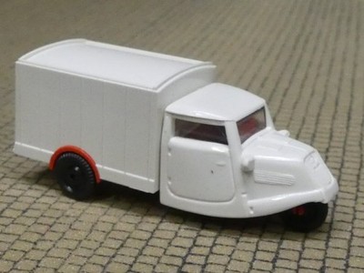 1/87 Busch Tempo Hanseat weiß Praline