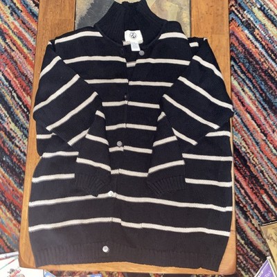Natural Instinct Women s 2x Button Sweater