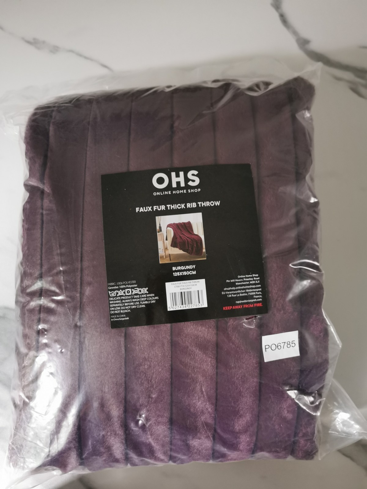 OHS Faux Fur Thick Ribbed Throw 125 x 150cm- Burgundy