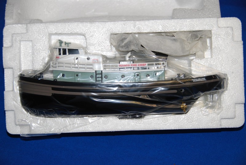 Ertl 19800 Texaco "Fire Chief" Tugboat Bank Collectable Millennium Edition NIB