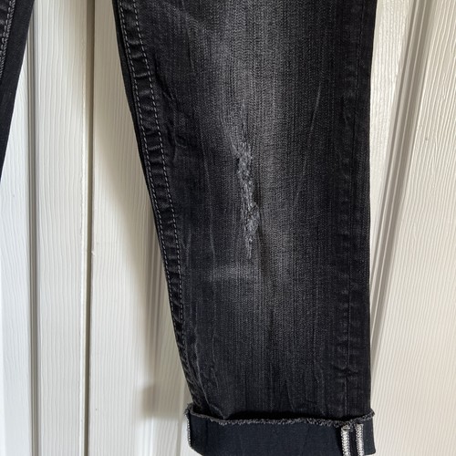 Miss Me Jeans “Sunny”Distressed Capri Mid Rise Sz 29 Pre-owned - Picture 8 of 9