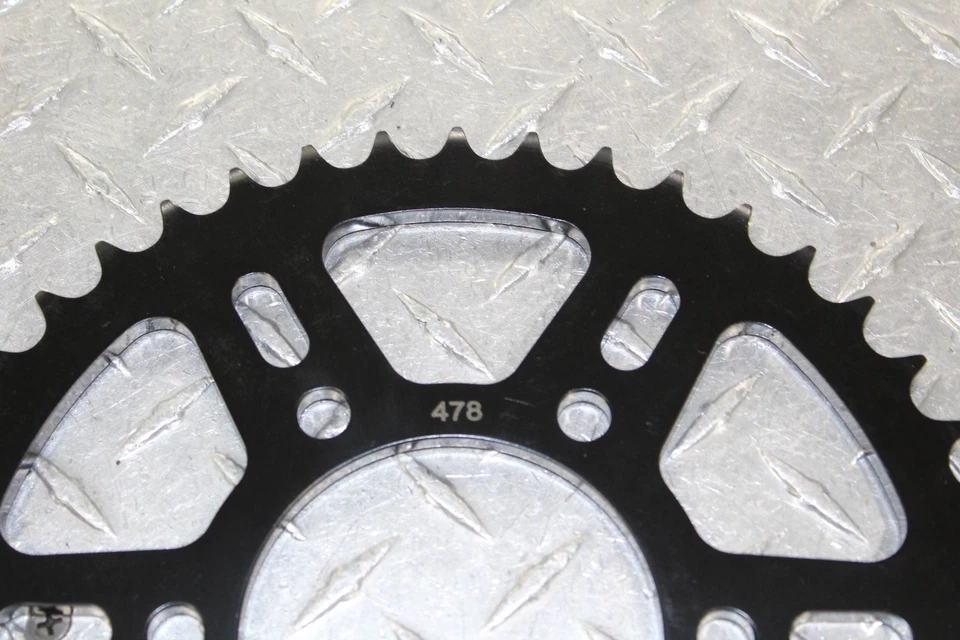 Piñón trasero maestro Kawasaki Versys 650 Kle650C 2012 520 43T N.O.S 965148 Foto 2 de 4