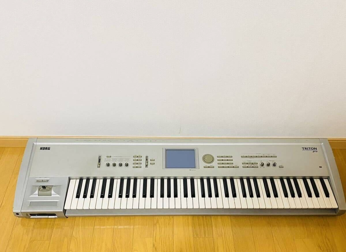 KORG TRITON pro X 88Key Synthesizer keyboard workstation KORG TRITON pro X 88Key Synthesizer keyboard workstation