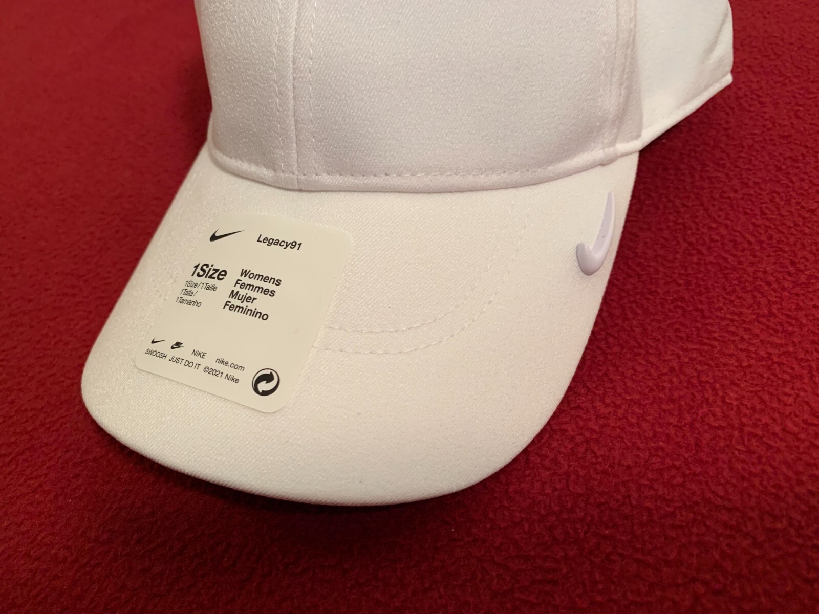 Nike DriFit Legacy 91 Womens Training Golf Aerobill Cap Hat White One