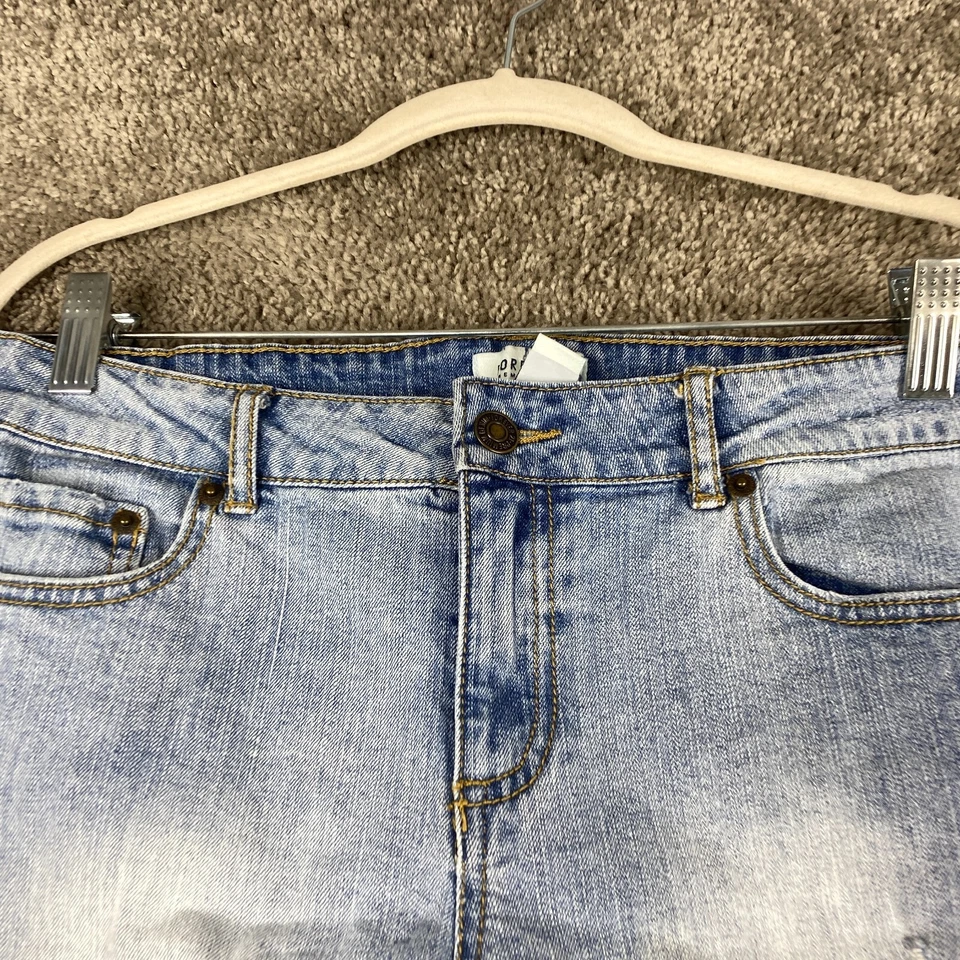 Pantalones cortos de mezclilla para mujer FOREVER 21 talla 29 azul tiro medio dobladillo con puños de 5 bolsillos Foto 2 de 4