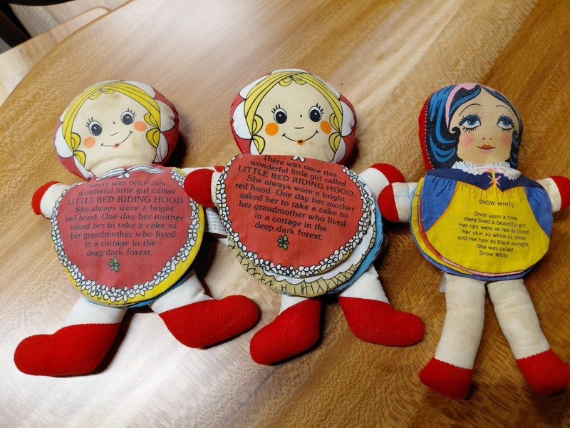 Lot Of 3 Vintage Cloth Dolls With Story's, 2 Little Red Riding Hood,1 Snow White