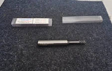 CUTTING EDGE CONCEPTS ČEC-12727/HM3250-70 10 FLUTE SOLID CARBIDE END MILL