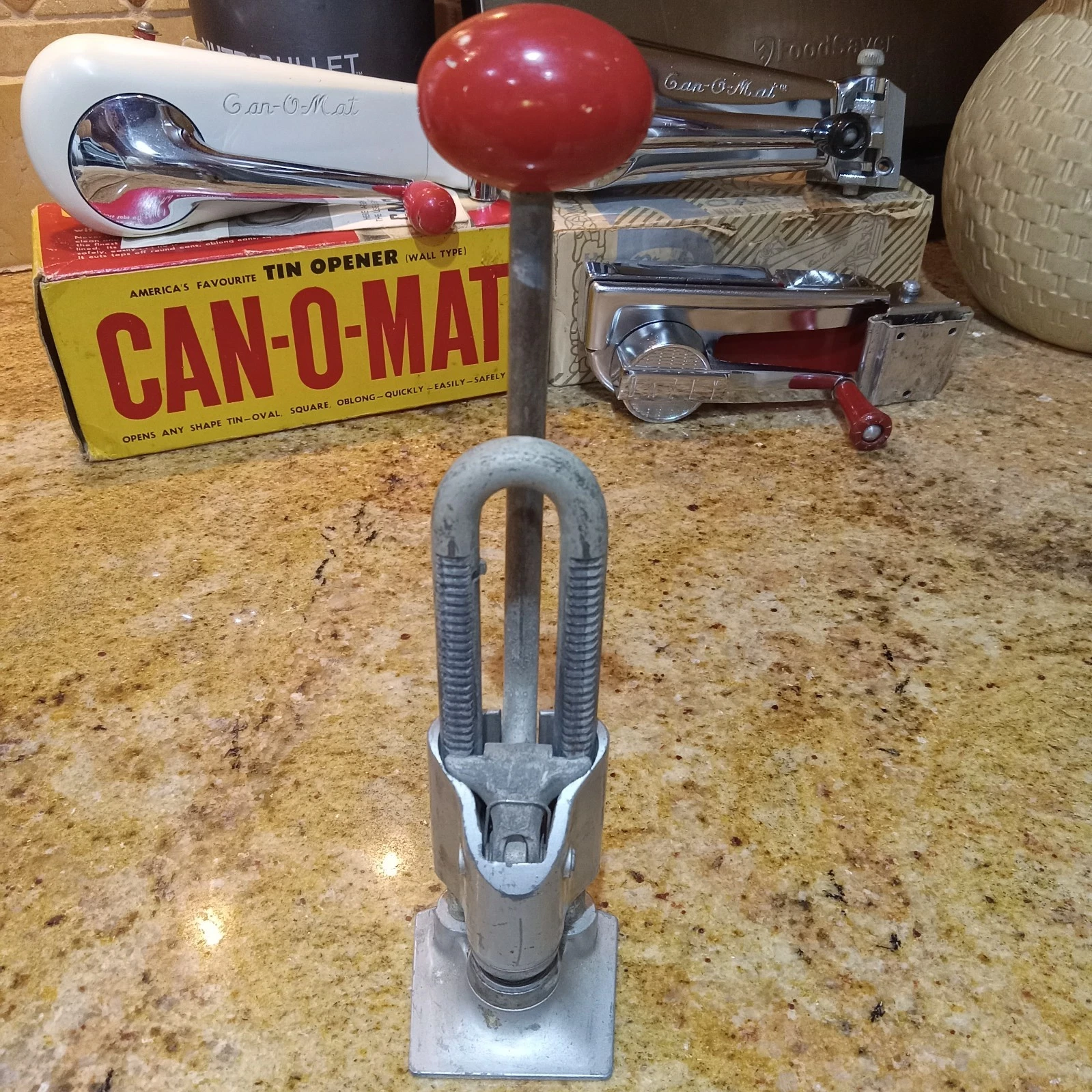 Vintage Dazey Ratcheting Nut Cracker
Opens in a new window or tab
