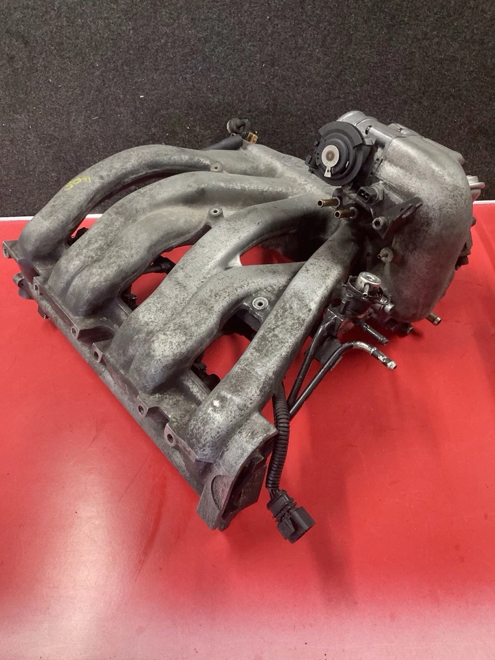 Coletor de admissão Volkswagen Transporter T4 021133223AF 2.8 VR6 021133064A VW - Imagem 4 de 4