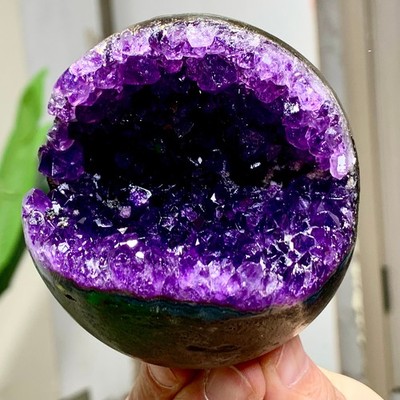 494G Natural Uruguayan Amethyst Quartz crystal open smile ball therapy