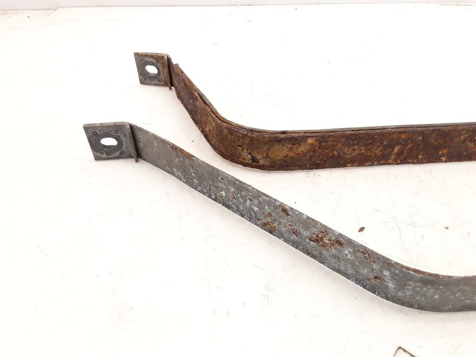 Jaguar X - Type 2.0D 96kW Diesel 2004 depósito de combustible soporte juego de tiras Foto 2 de 4