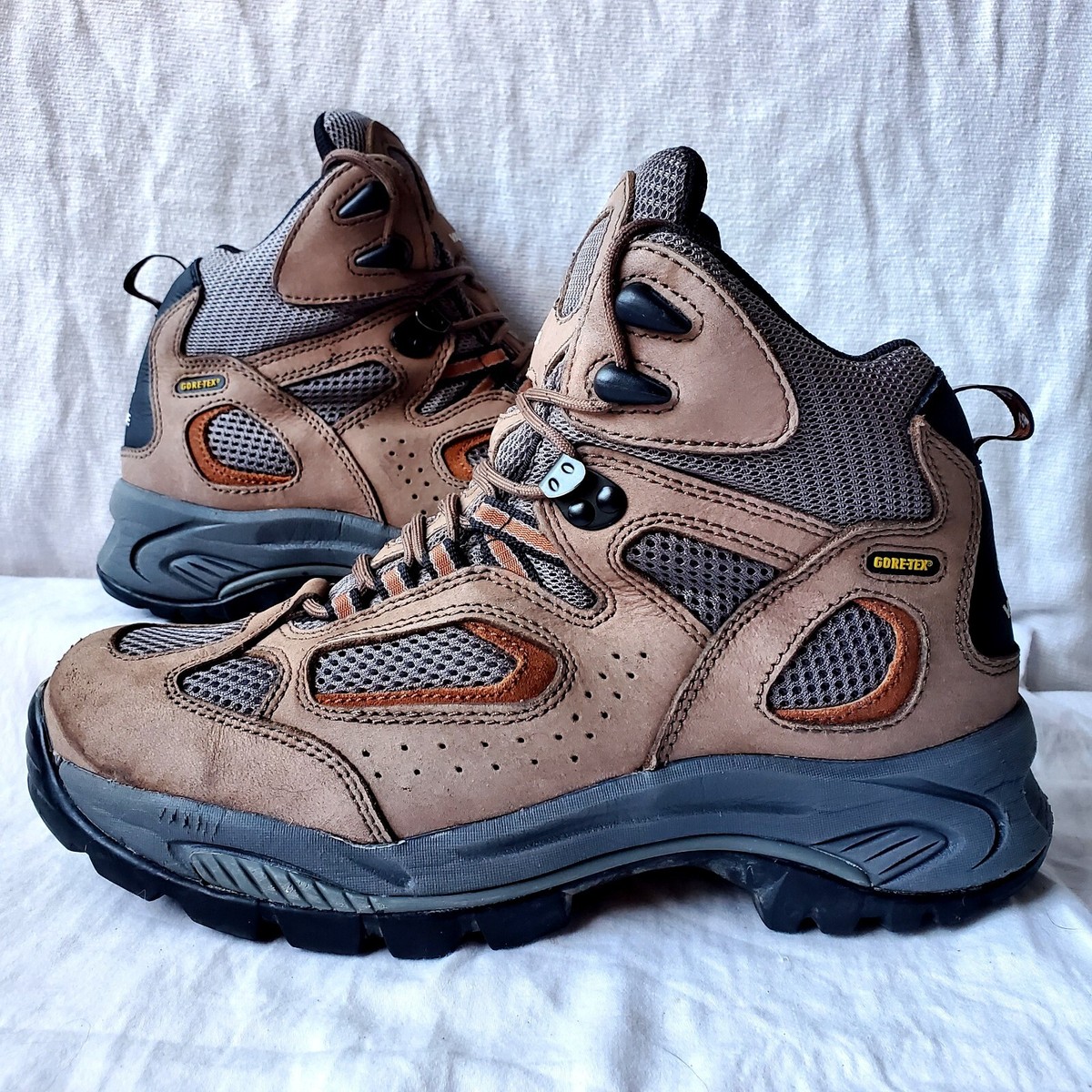 Vasque Breeze 7466 Men's Gore-Tex Leather Hiking Boots Brown Size