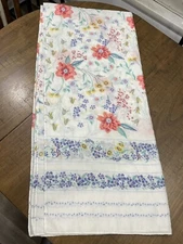 Beautiful Large 70”x60” Lightweight Sheer Floral Scarf EUC