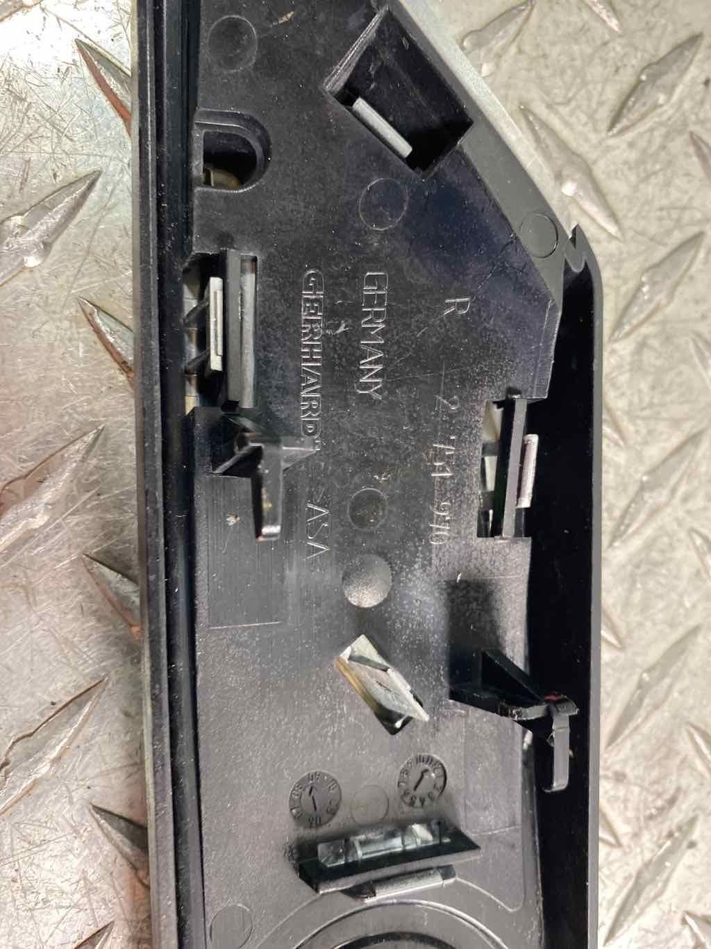 Picture 3 of 4