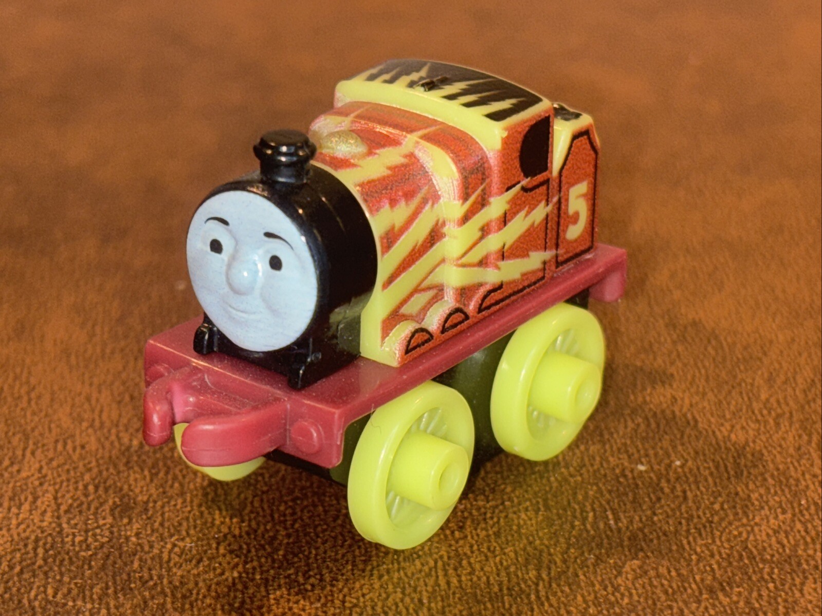 14 pc Thomas TrackMaster Small Push Along DieCast PVC Train Set - K10D James  