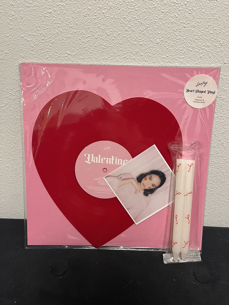 【新品未使用】Laufey valentine vinyl レコード　完売品 Valentine - Chocolate Strawberry Heart-Shaped Vinyl – Laufey
