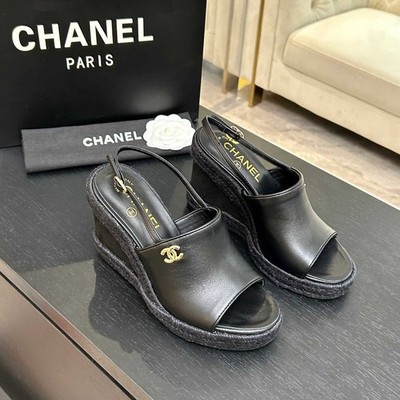 CHANEL Keilabsatz Sandalen  aus Leder   Gr. 38