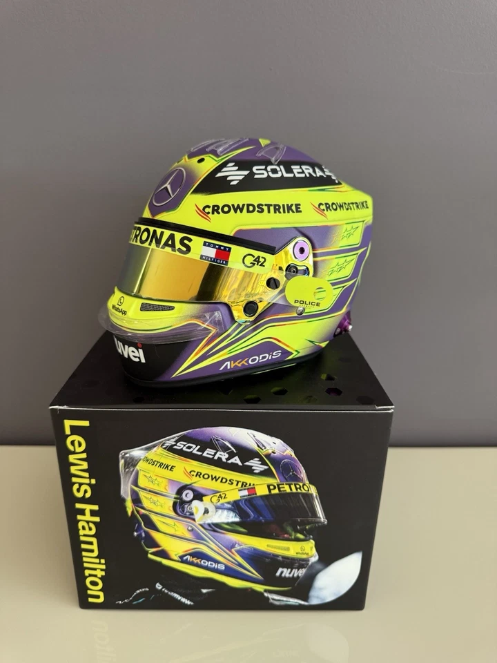 Upgraded 2024 1:2 Helmet Lewis Hamilton Mercedes F1 - Bild 2 von 4