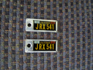 Set Of Two 1964 California DAV Keychain License Plate Tags JRX541