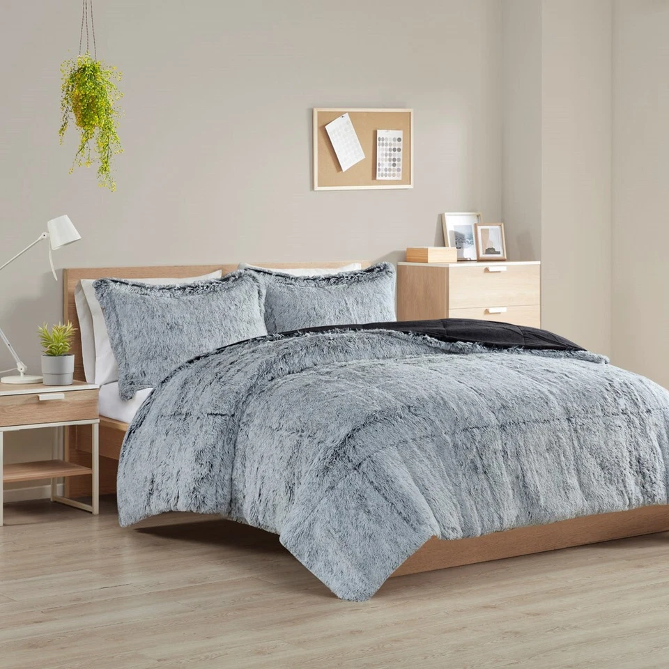 Intelligent Design 2/3pc Shaggy Faux Fur Comforter Set Ultra Soft All Season Bed - Image 2 of 4
