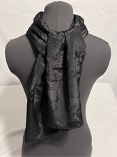 BERKSHIRE HANDKRCHF Black Paisley Scarf