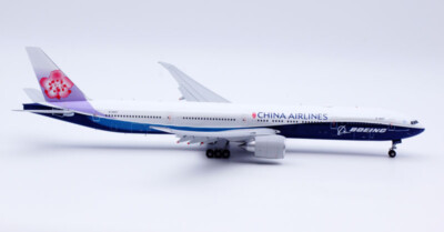 1:200 JC Wings CHINA AIRLINES BOEING 777-300ER Flap Down