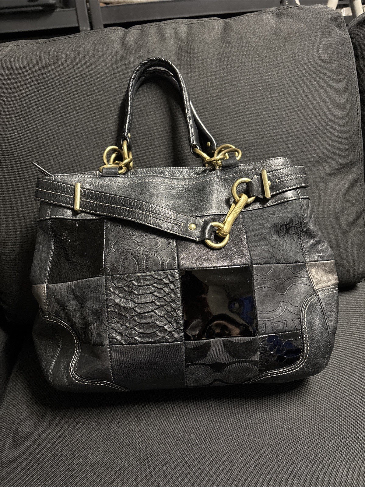 COACH HAMPTONS BLACK PATCHWORK LEATHER CARRYALL T… - image 1