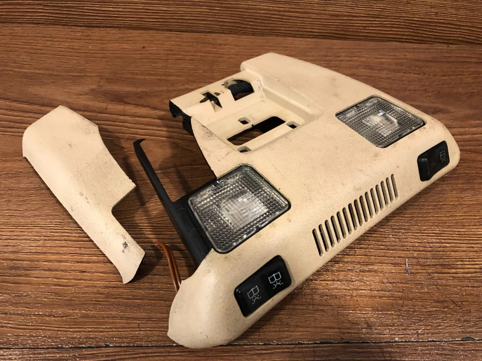 Interruptor de luz domo interior delantero OEM #3 MERCEDES BENZ R129 SL500 SL320 1990-2002 Foto 3 de 4