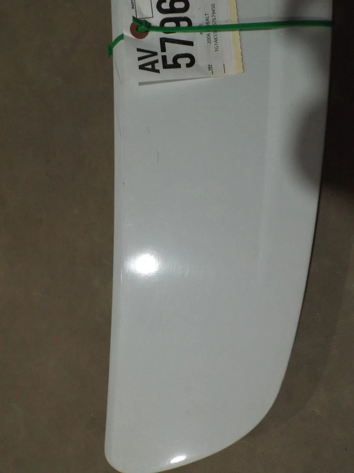 2005–2010 Chevrolet Cobalt and Pontiac G5 Rear Spoiler Used OEM 12499787 - Imagem 4 de 4