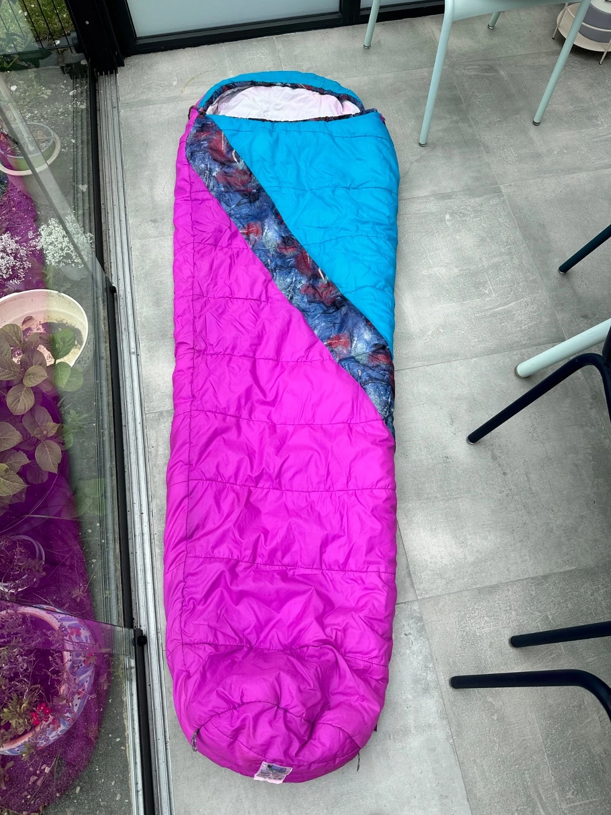 Vintage 80s Northland Mummy Sleeping Bag - Neon Pink / Magenta - Pop