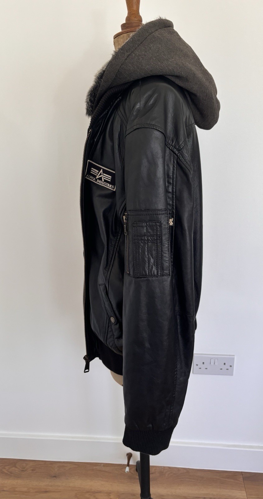 Alpha Industries MA-1 D-TEC Leather Jacket 193129/03 Black Bomber  Size XL image 3