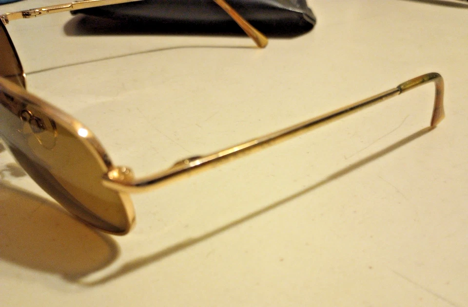 SUNCLOUD PATROL POLAROID DORADO CON ESTUCHE BLANDO LENTES OK 60MM USADO Foto 2 de 4