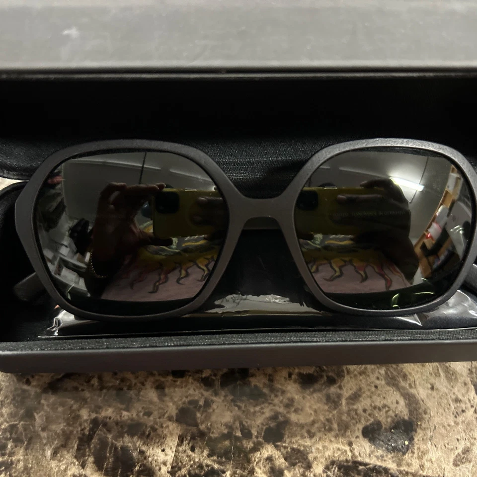 Mykita Mylon Leia 54-16-145 Col 354 Hecho en Alemania #NJMG354 Foto 3 de 4