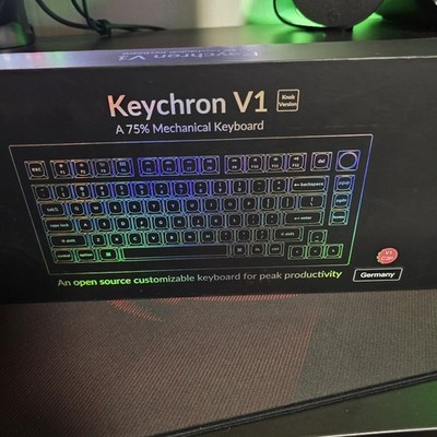Gaming Keyboard Keychron V1 Knob Version RGB Backlit
