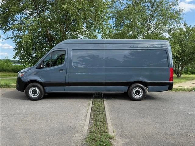 Mercedes Benz Sprinter 2019 170"" WB techo alto Foto 3 de 4