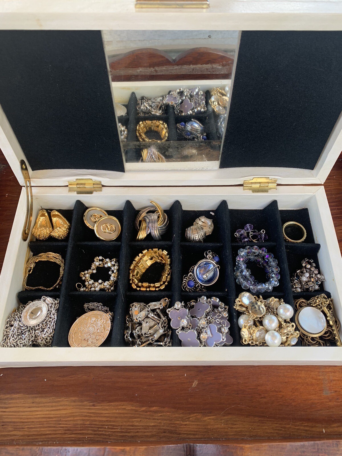 Vintage London Leather Jewelry Box Filled Jewelry Bul… Gem