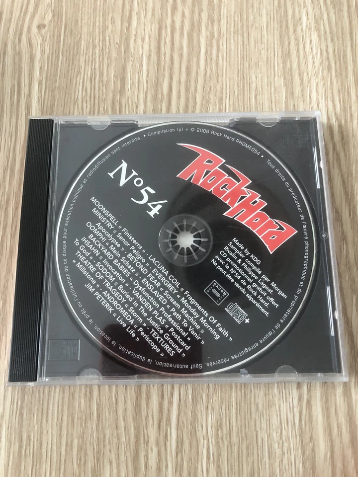 CD ROCK HARD N°54 MOONSPELL LACUNA COIL ENSLAVED VANDEN PLAS JIM PETERIK RARE - Photo 1/1