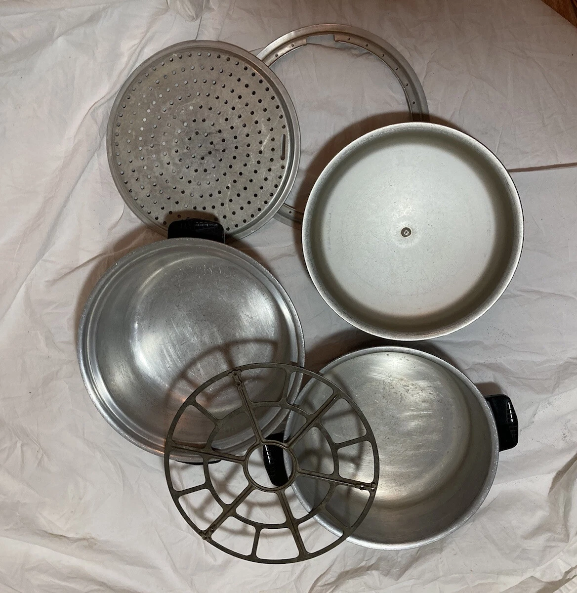 Vintage WearEver Cookware (6 Piece) 2 Large Pots #824 & #834 Lid & 3  Accessories