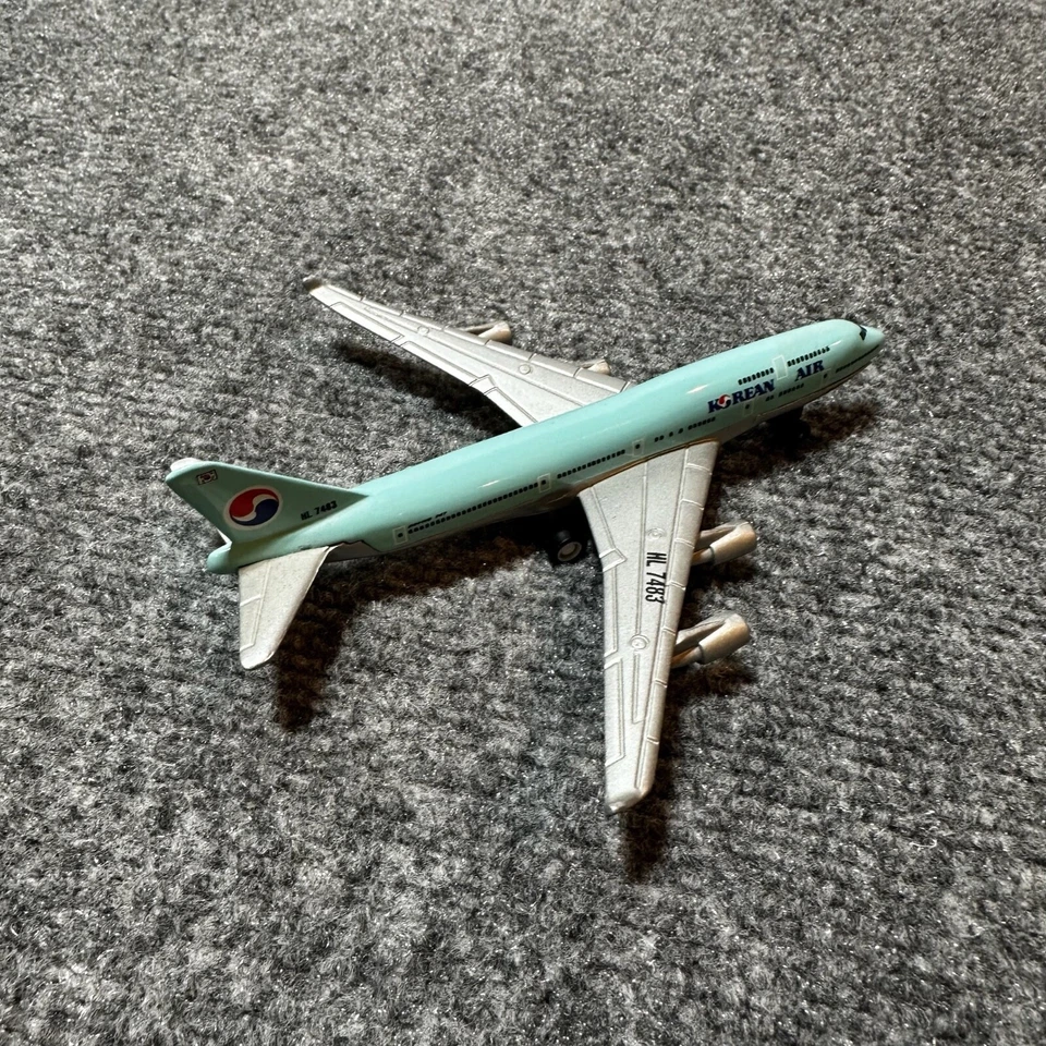 NUEVO AVIÓN AÉREO COREANO VINTAGE Boeing 747-400 ruedas retráctiles HL 7483 fundido a presión Foto 2 de 4
