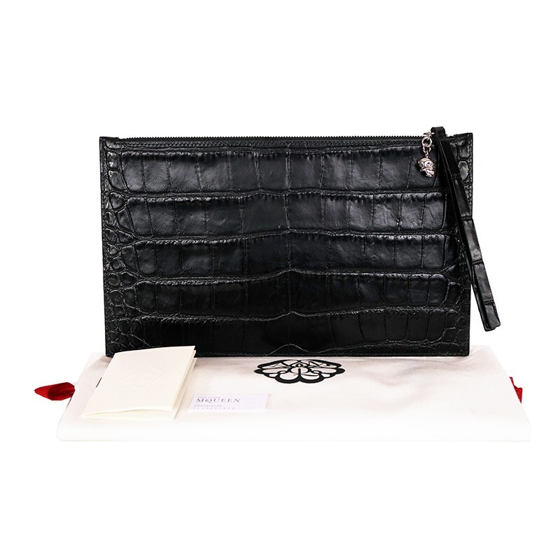 クラッチバッグ ALEXANDER MCQUEEN Women Bags 8133321VDBS 1000 Black NEW $530 ALEXANDER MCQUEEN Black Leather Croc Embossed SKULL