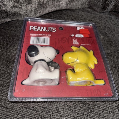 Peanuts Snoopy & Woodstock Salt & Pepper Ceramic Shakers - Picture 4 of 5