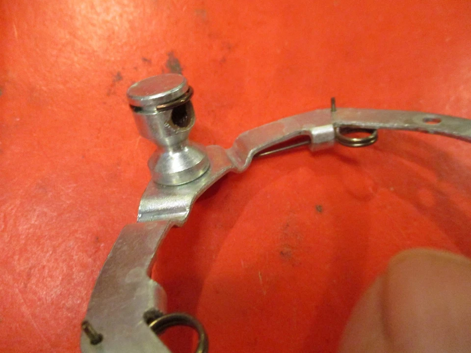 PONTIAC BONNEVILLE, CATALINA - 1960 NUEVO - Yugo actuador señal direccional 1948148 Foto 3 de 4