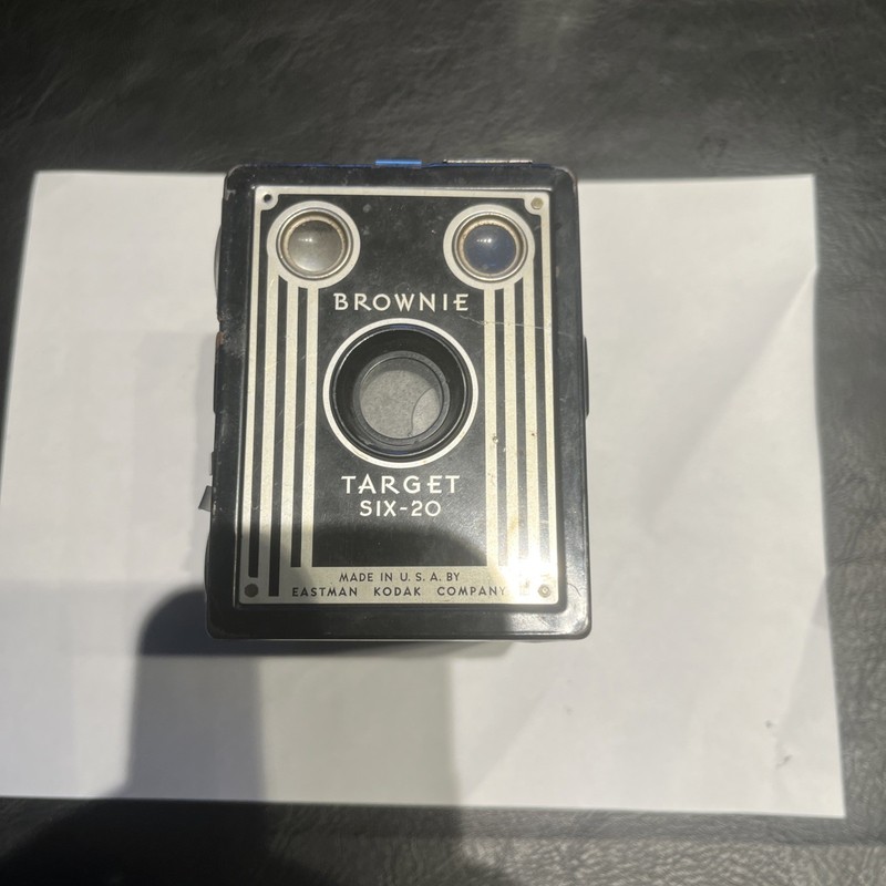 Vintage 1950's KODAK Target Brownie Six-20 Box Camera with Leather Handle