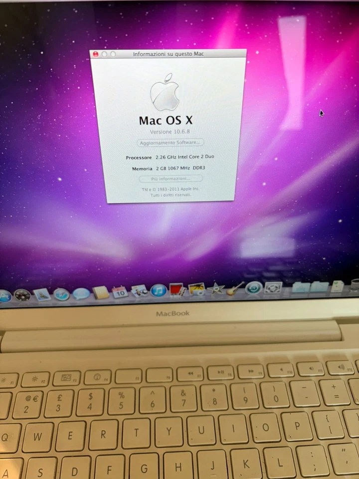 APPLE MACBOOK UNIBODY BIANCO ORIGINALE PRO RAM 4GB HDD 256GB BATTERIA NUOVA - Immagine 3 di 4