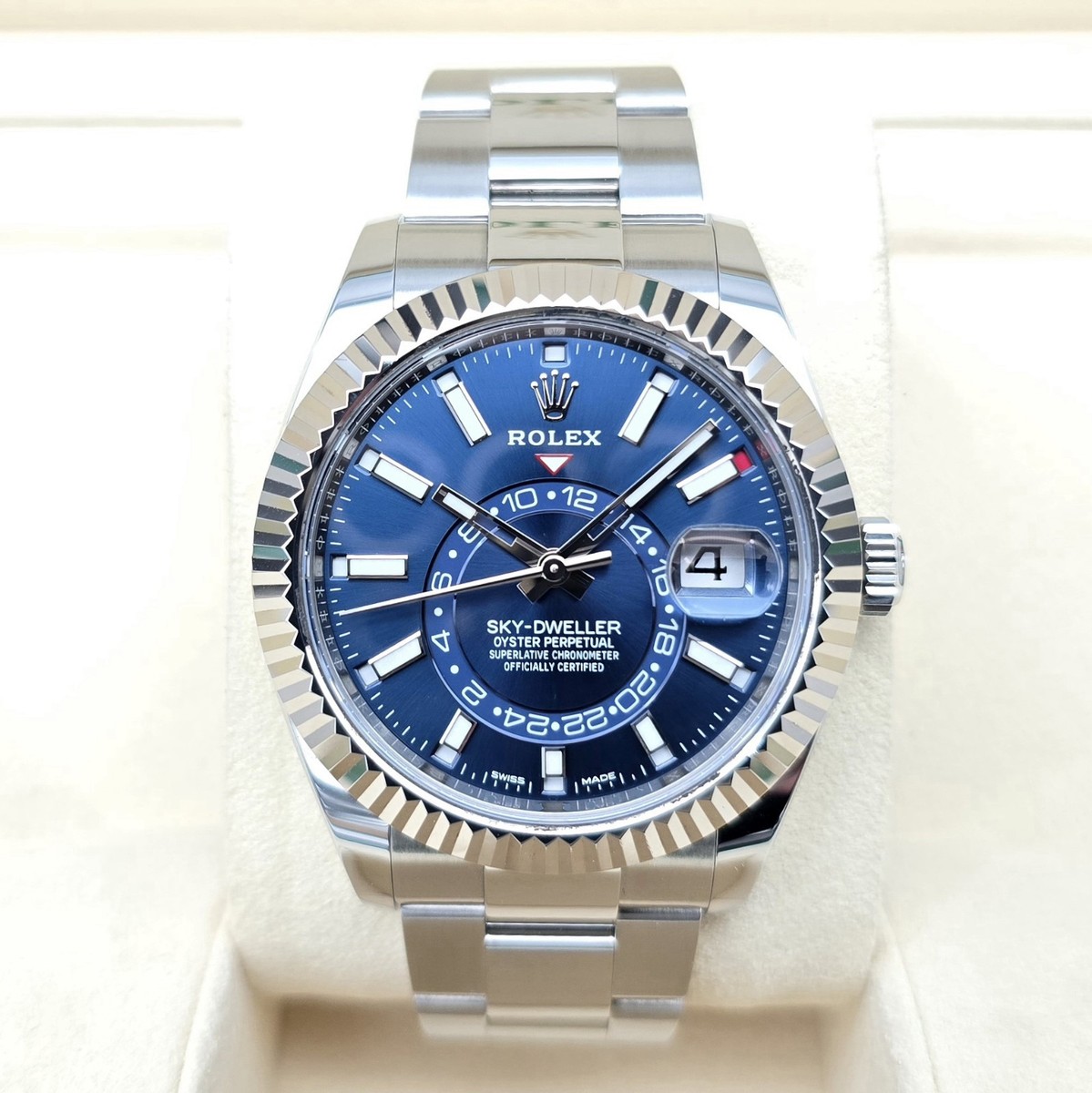 【タイムセール】Blue Sky （3点セット） Rolex Sky-Dweller Blue Dial on Oyster 326934 – MVP Jewelers Miami