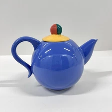 Lindt-Stymeist Teapot Colorways Blue Yellow Red Green Japan Postmodern 1980s